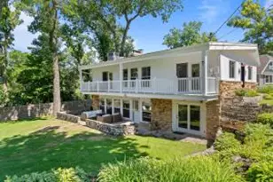 550 Glen View Rd, Williams Bay, WI 53191 - Photo 1