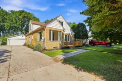 1004 N 37th St, Sheboygan, WI 53081 - Photo 1