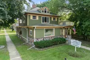 520 E Walworth Ave, Delavan, WI 53115 - Photo 1