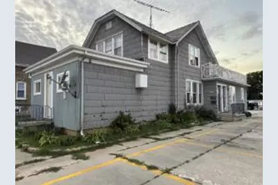 2614  Custer St, Manitowoc, WI 54220 - Photo 1