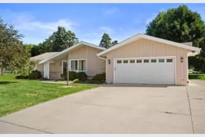 1940 S Park Wood Ln, New Berlin, WI 53151 - Photo 1