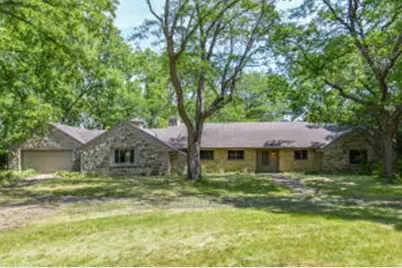 W269S3178  Merrill Hills Rd, Waukesha, WI 53189 - Photo 1