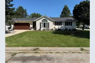 531  Susie St, Delavan, WI 53115 - Photo 1