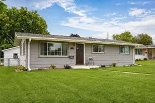 524 Orchard St, Burlington, WI 53105 - Photo 1