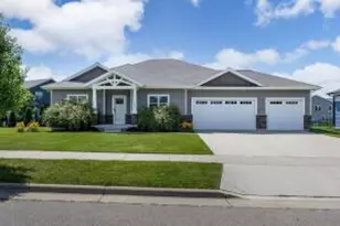 1378 Bunker Hill Dr, Sun Prairie, WI 53590 - Photo 1