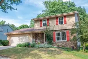 925 Canterbury Ln, Waukesha, WI 53188 - Photo 1