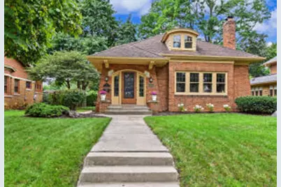 6131  Washington Cir, Wauwatosa, WI 53213 - Photo 1