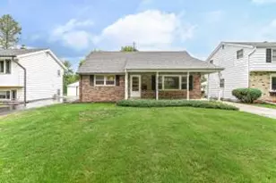 1118 S 124th St, West Allis, WI 53214 - Photo 1