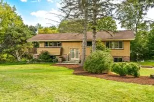 1661 Manchester Dr, Grafton, WI 53024 - Photo 1