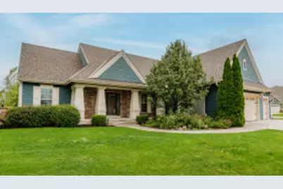 1724  Moccasin Trl, Waukesha, WI 53189 - Photo 1