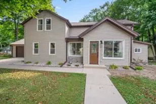 110 N Harrison St, North Prairie, WI 53153 - Photo 1