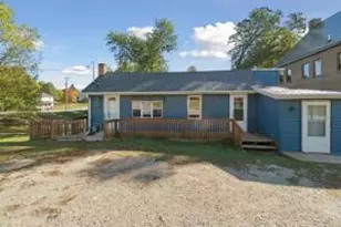 122 N State St, Neshkoro, WI 54960 - Photo 1