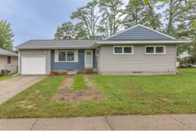 349  6th Ave, Onalaska, WI 54650 - Photo 1