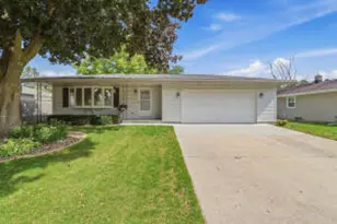 2415 N 24th St, Sheboygan, WI 53083 - Photo 1