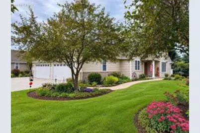 616  Ravenwood Ct, Racine, WI 53185 - Photo 1