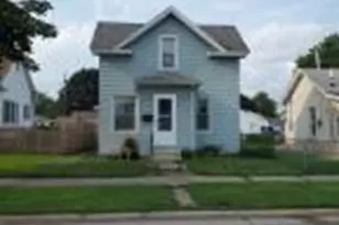 935 Green Bay St, La Crosse, WI 54601 - Photo 1