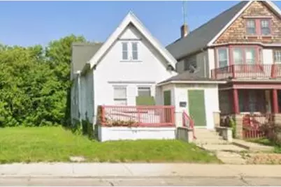 2370 N Holton St, Milwaukee, WI 53212 - Photo 1