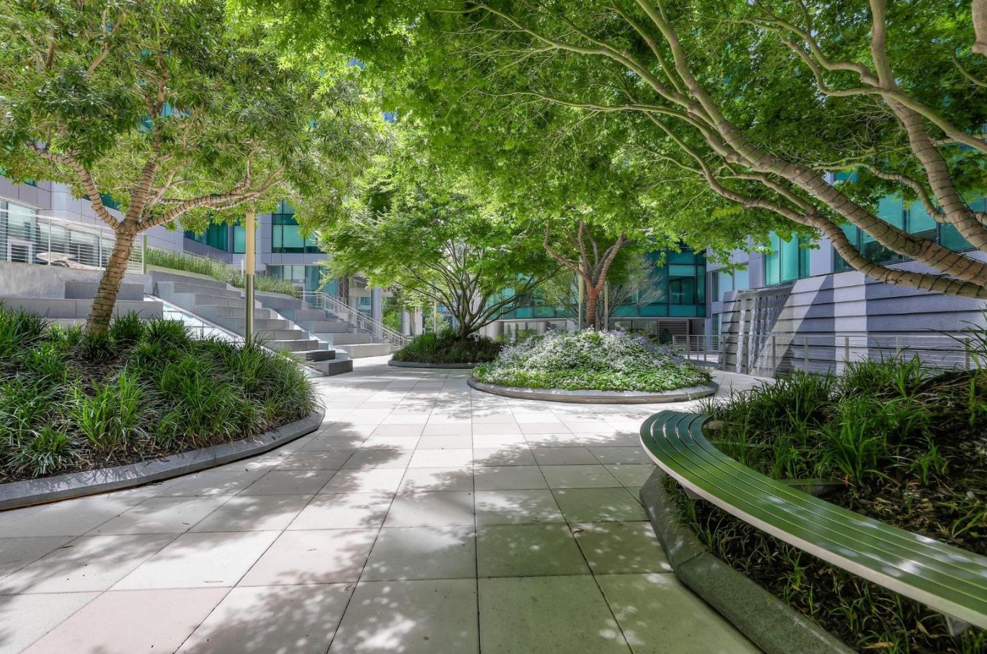 318 Spear St, San Francisco CA  94105-6158 exterior