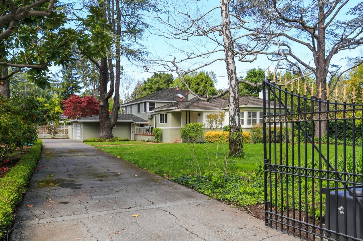 40 Selby Ln, Menlo Park CA  94027-3926 exterior