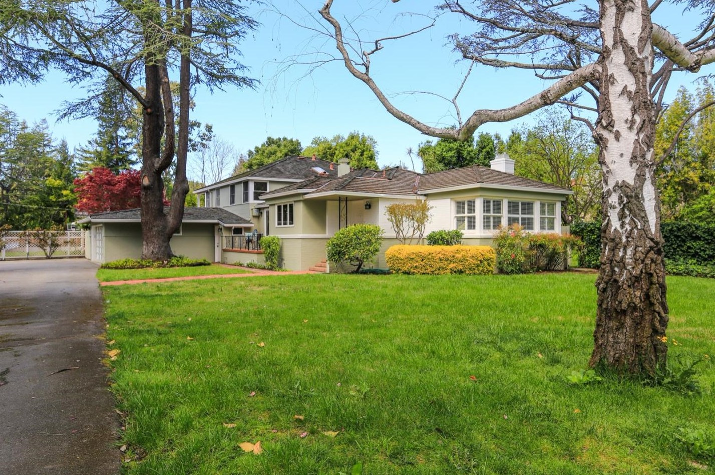 40 Selby Ln, Menlo Park CA  94027-3926 exterior