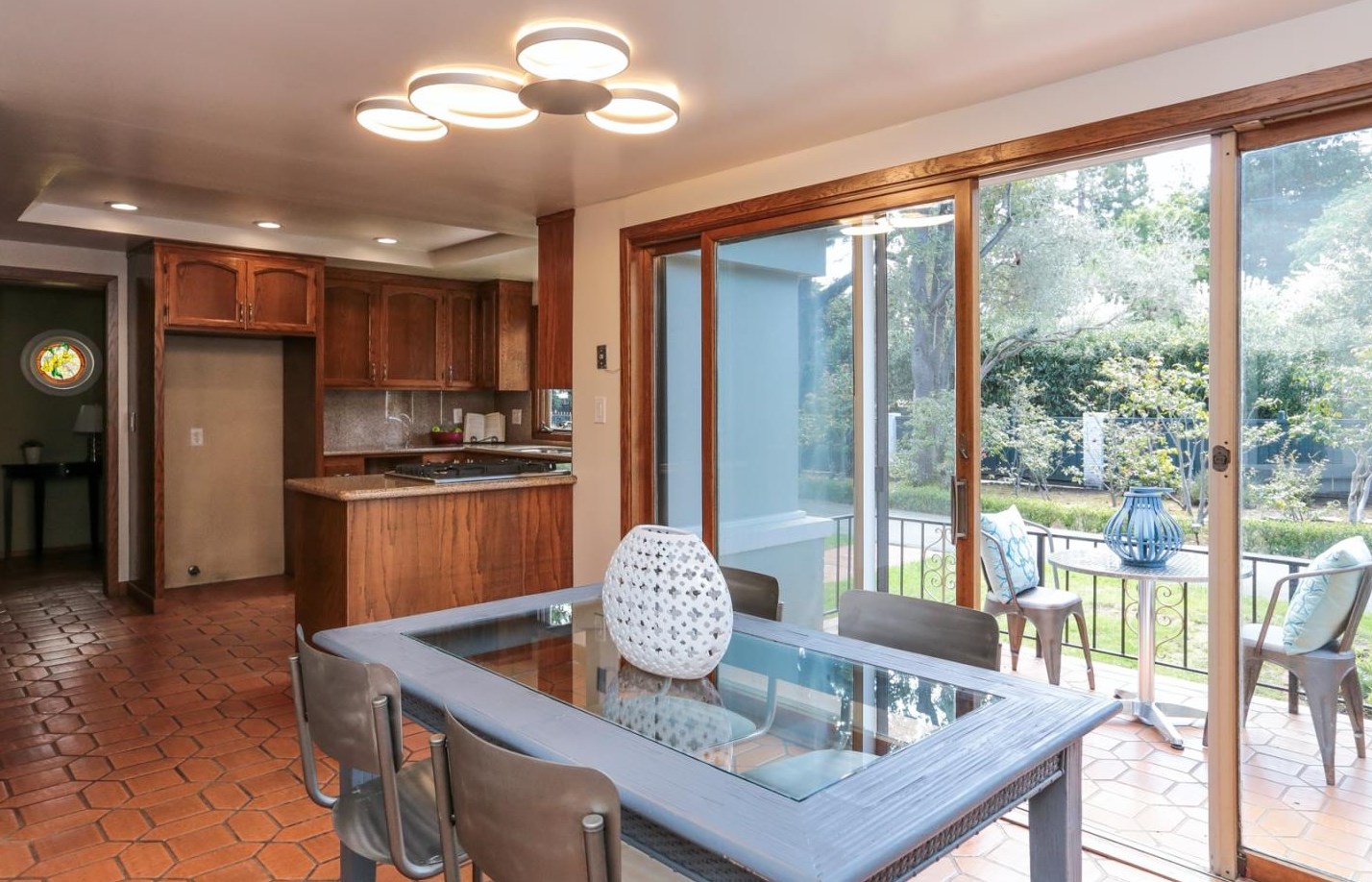 40 Selby Ln, Menlo Park CA  94027-3926 exterior