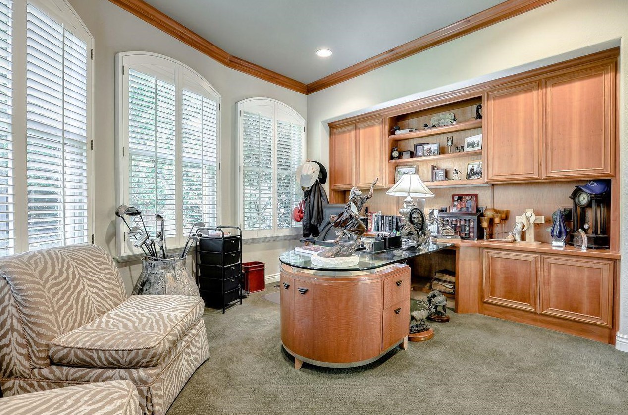 5902 Country Clb Pkwy, San Jose CA  95138-2301 exterior