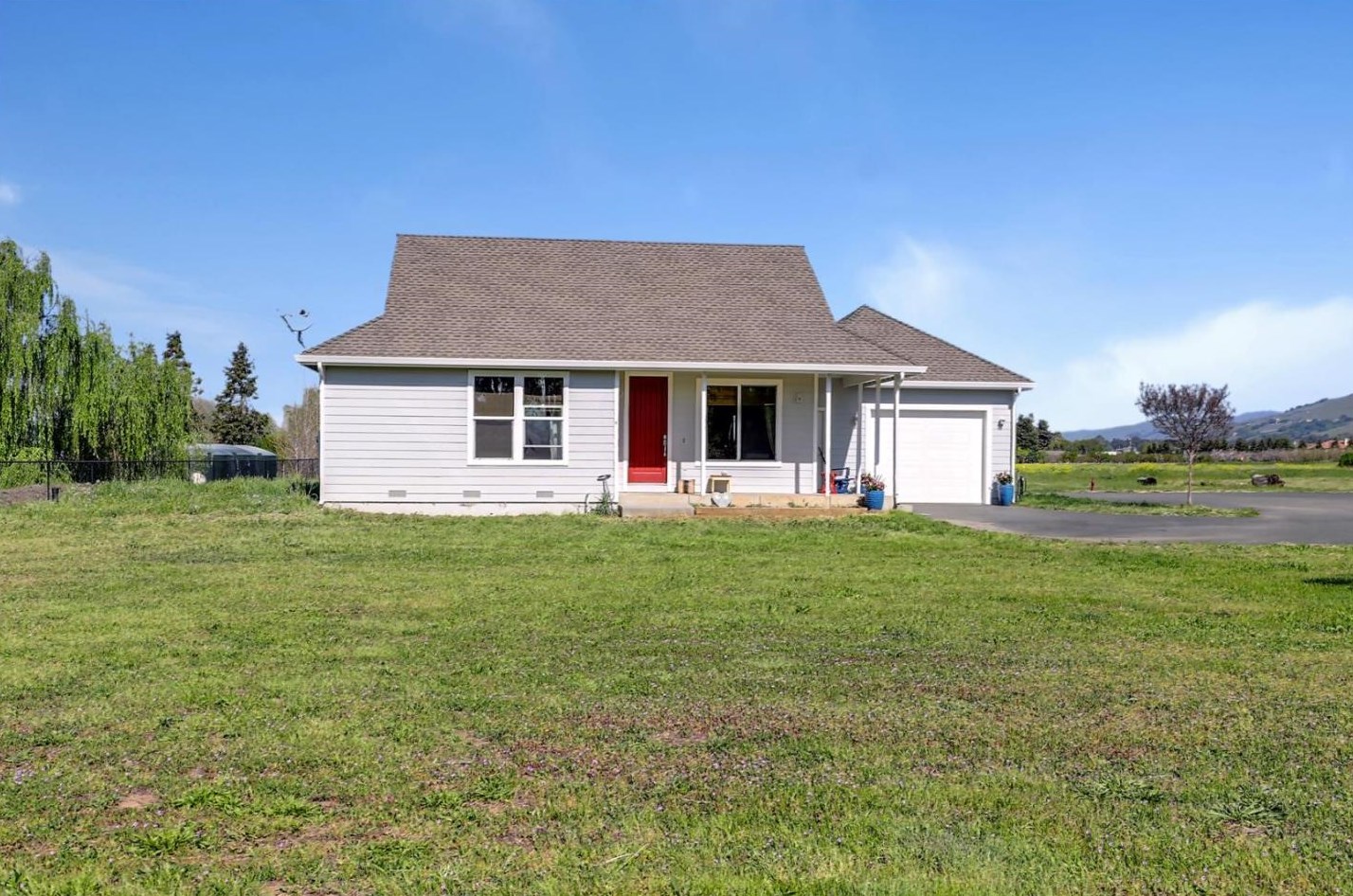 2735 Godfrey Ave, Gilroy, CA 95020