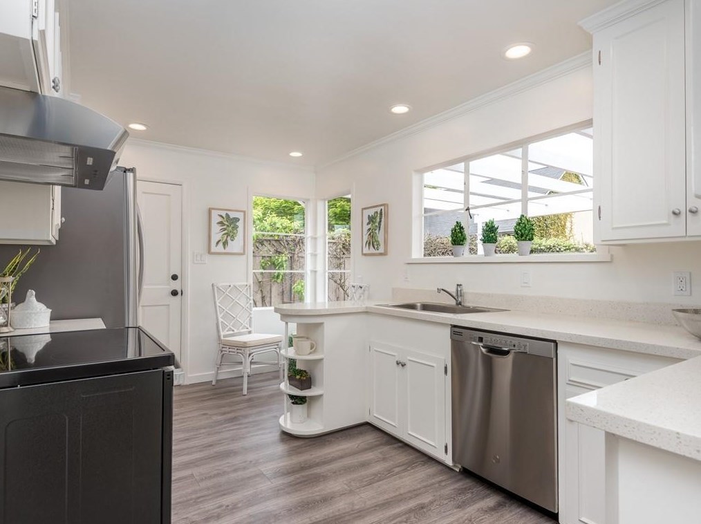 970 Millie Ave, Menlo Park CA  94025-4419 exterior