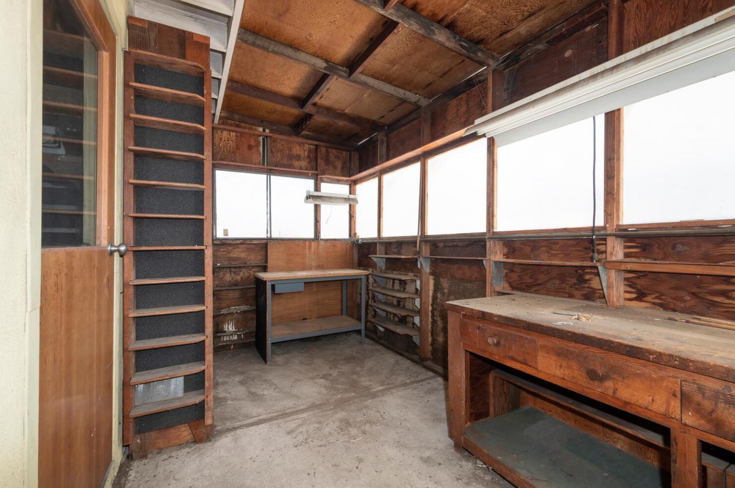 2515 Holland St, San Mateo CA  94403-1639 exterior