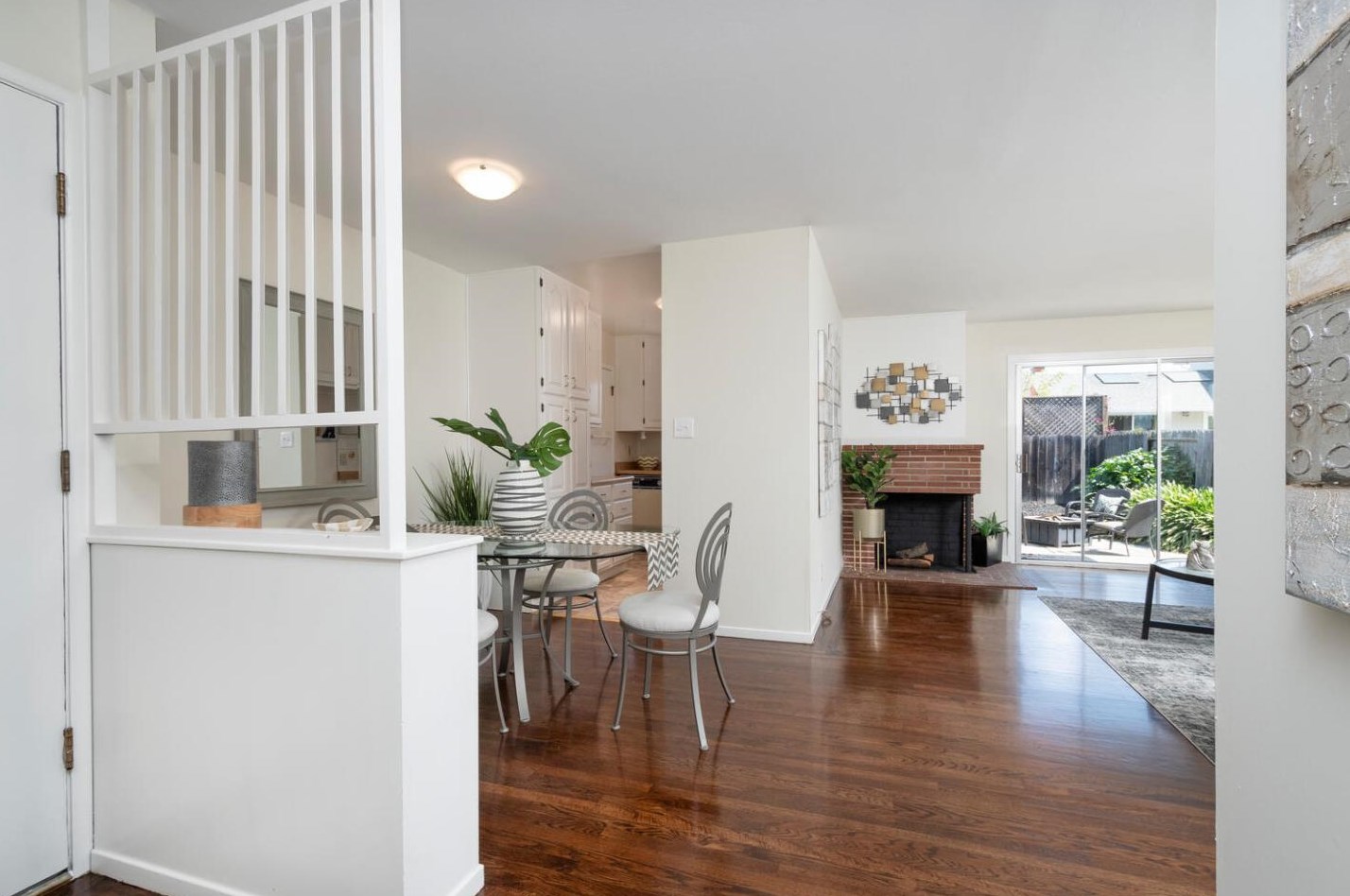 2515 Holland St, San Mateo CA  94403-1639 exterior