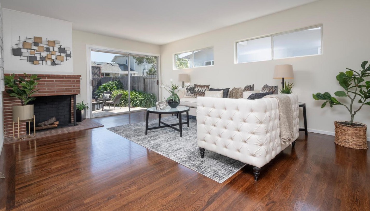 2515 Holland St, San Mateo CA  94403-1639 exterior