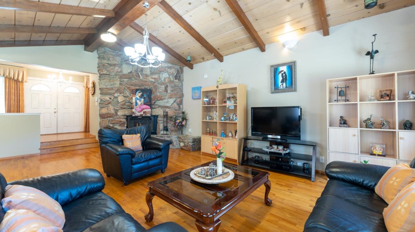 12311 Saraglen Dr, Saratoga CA  95070-3224 exterior