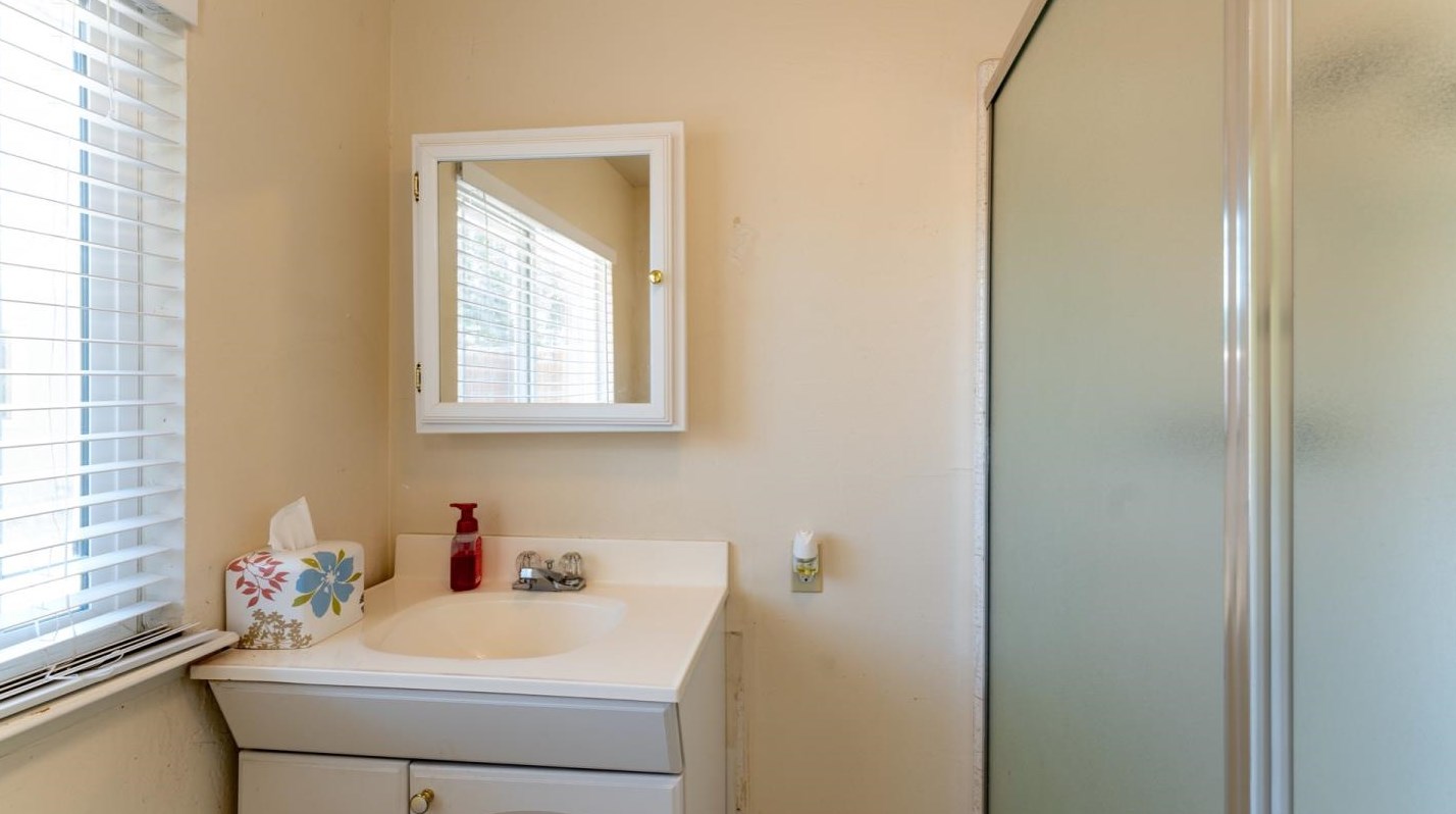 12311 Saraglen Dr, Saratoga CA  95070-3224 exterior