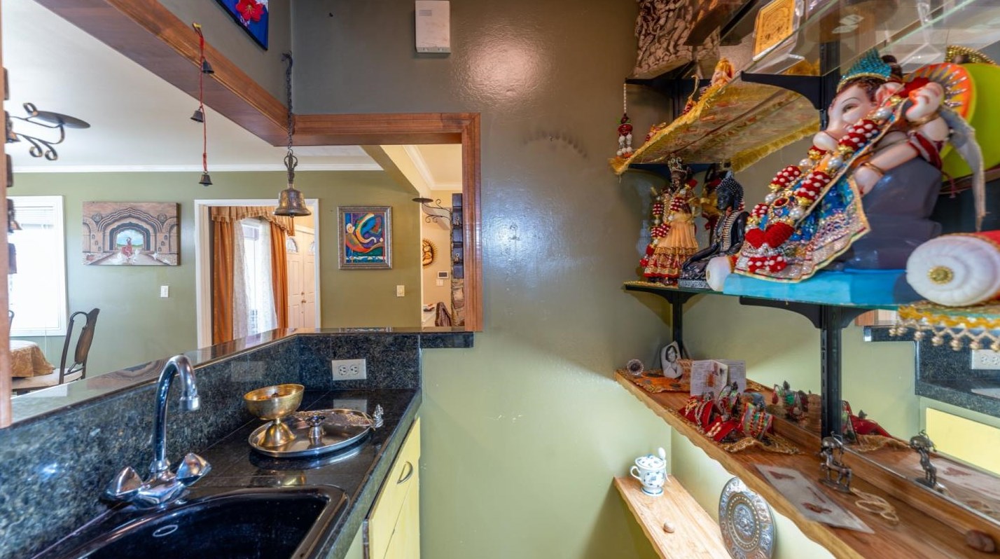 12311 Saraglen Dr, Saratoga CA  95070-3224 exterior