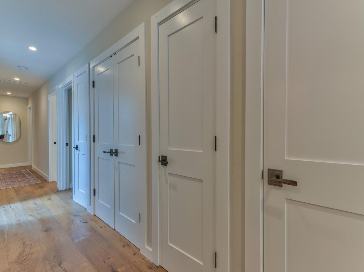 10121 Blue Larkspur Ln, Monterey CA  93940-6501 exterior