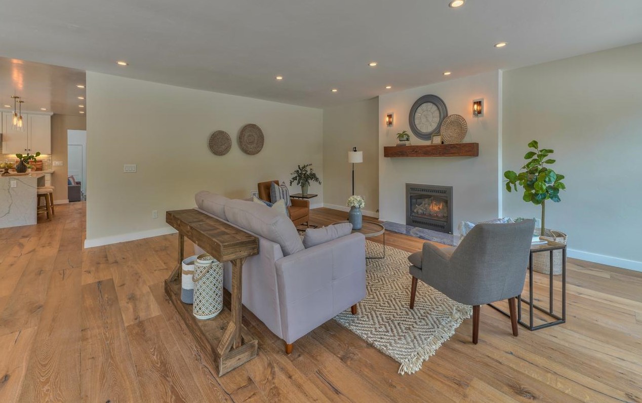 10121 Blue Larkspur Ln, Monterey CA  93940-6501 exterior