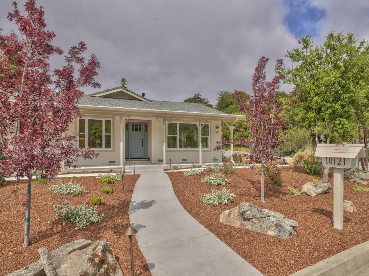 10121 Blue Larkspur Ln, Monterey CA  93940-6501 exterior