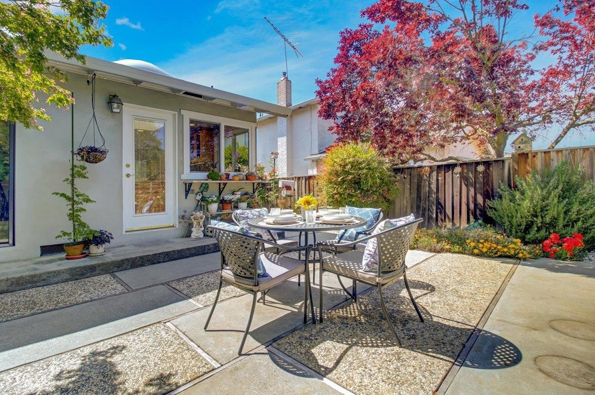 7068 Brooktree Way, San Jose CA  95120-2101 exterior