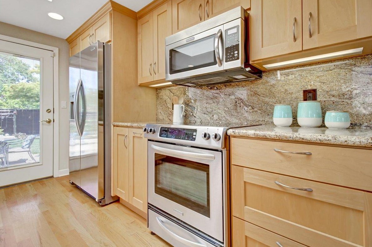 7068 Brooktree Way, San Jose CA  95120-2101 exterior