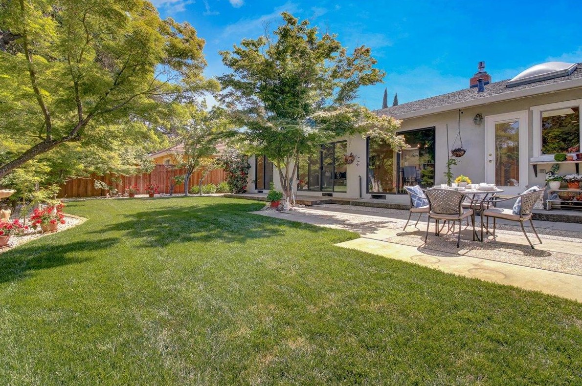 7068 Brooktree Way, San Jose CA  95120-2101 exterior