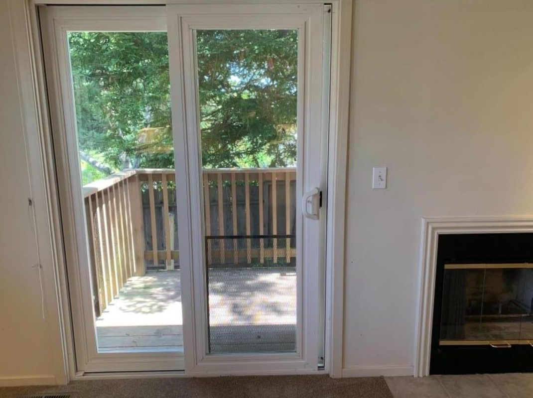 991 Alameda Ave, Monterey CA  93940-4403 exterior