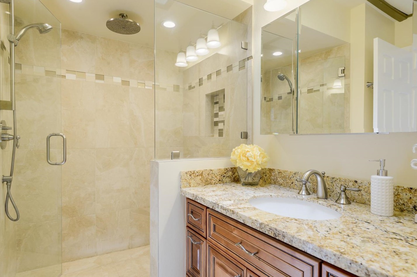 2110 Hanover St, Palo Alto, CA 94306