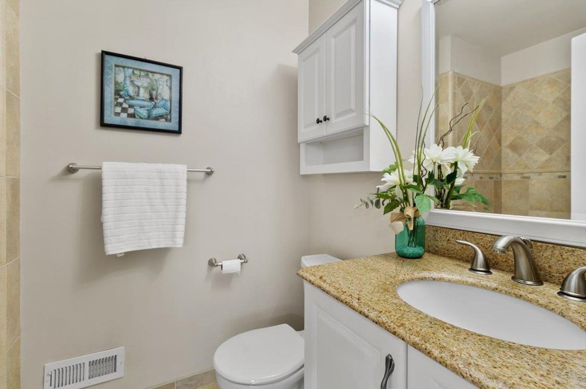 4400 Calle De Farrar, San Jose CA  95118-1909 exterior