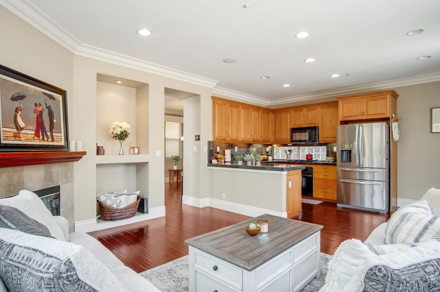961 Fitzgerald St, Salinas CA  93906-4680 exterior