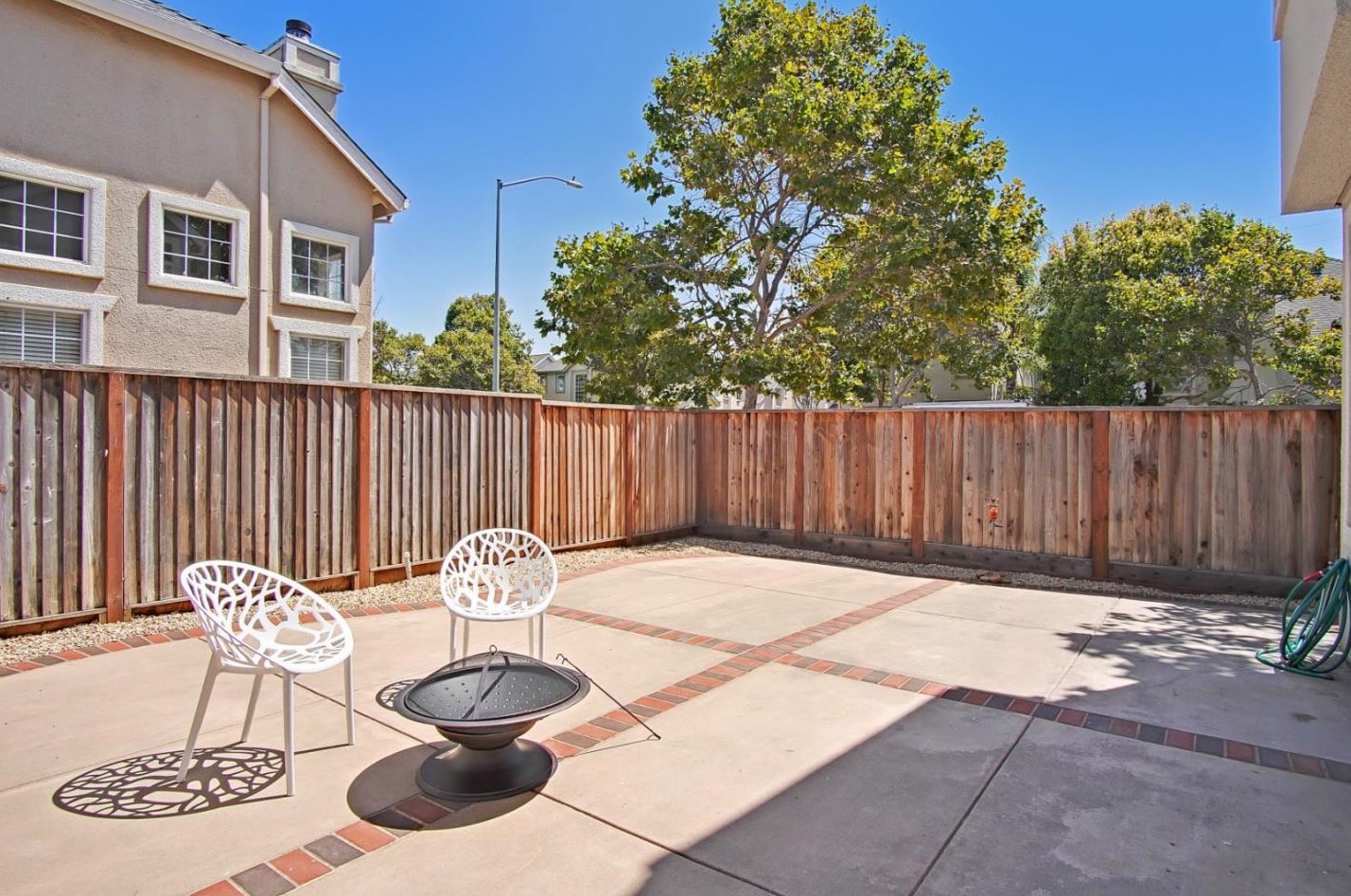 961 Fitzgerald St, Salinas CA  93906-4680 exterior