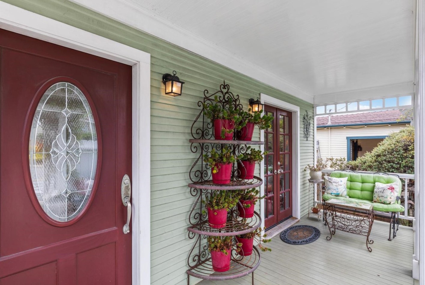 898 Pine St, Monterey CA  93940-1227 exterior