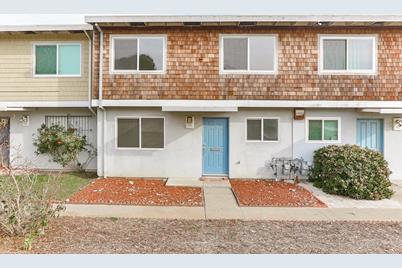 114 Coral Court Ct 26 - Photo 1