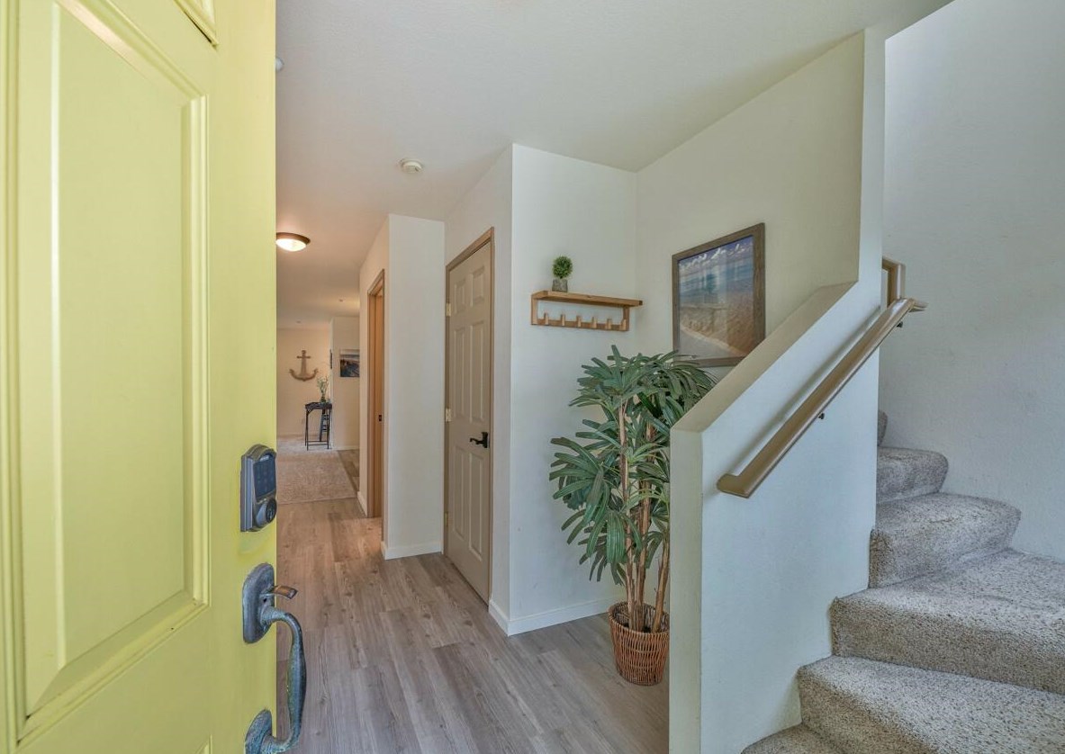 3138 Lake Dr, Marina, CA 93933