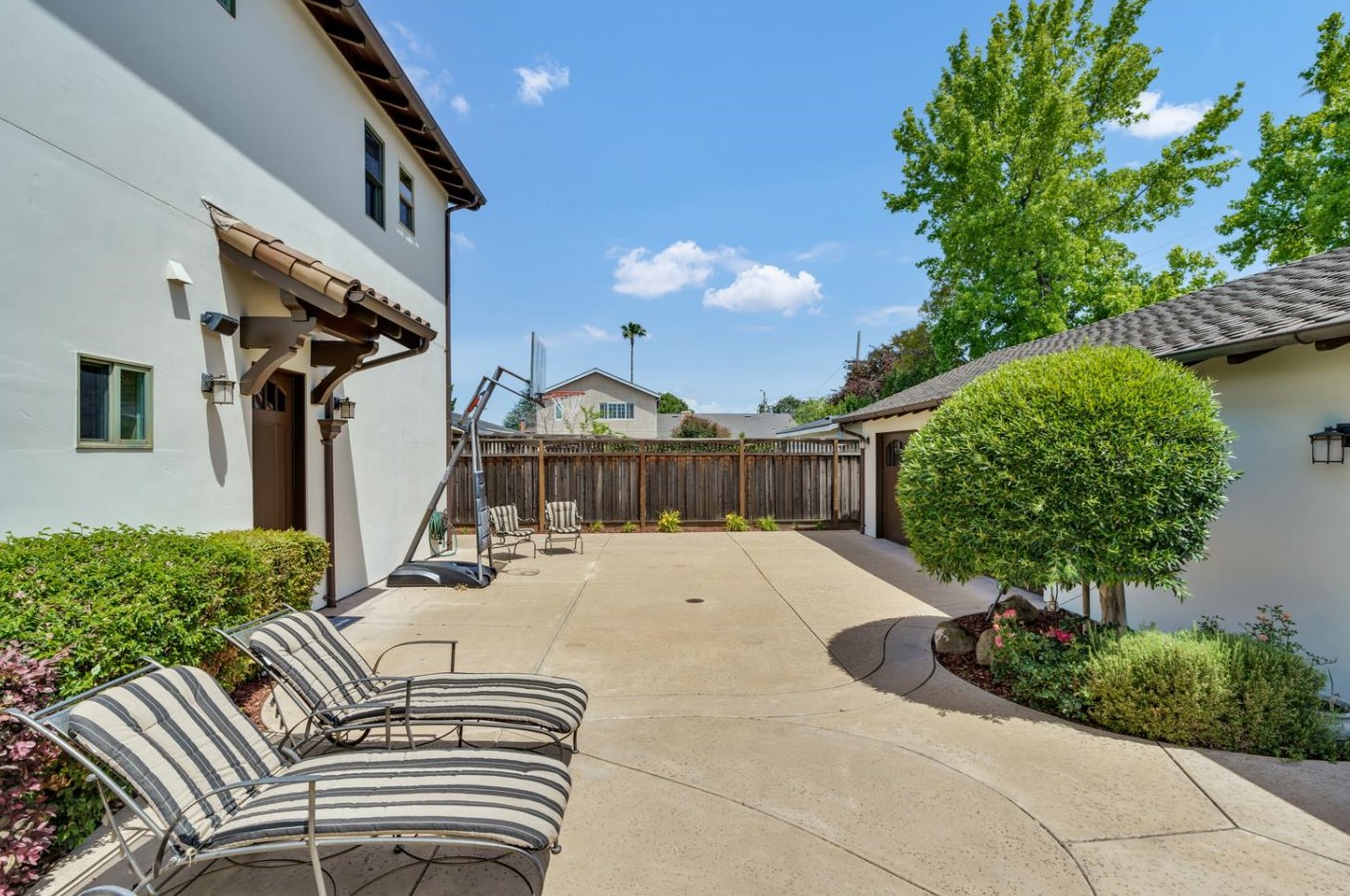 5034 Lone Hill Rd, Los Gatos, CA 95032