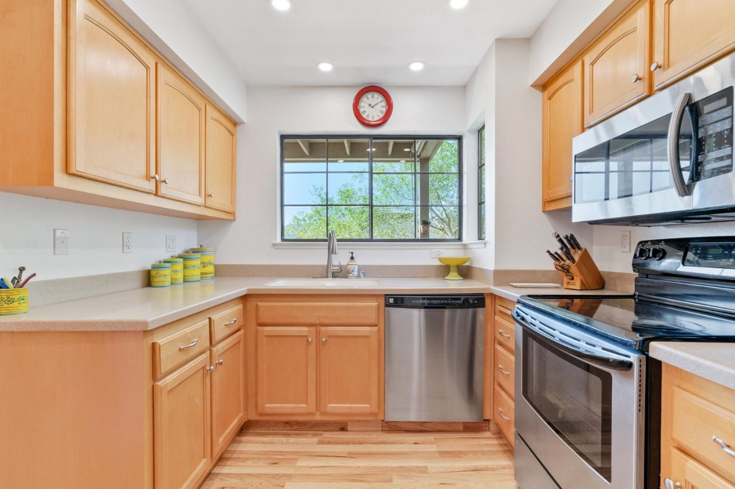 741 Pheasant Rdg Rd, Monterey CA  93940-5763 exterior